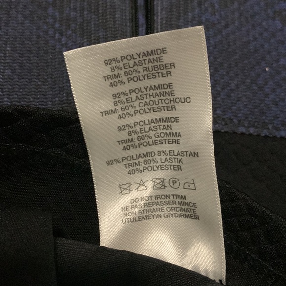 Christopher Kane Black and Navy Python Dress - Picture 11 of 11